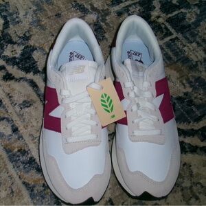 New Balance 237